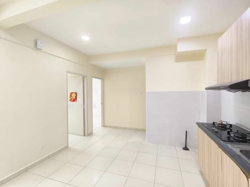 Service Residence for Sale at The Garden Residences - Jonathan Lee - Kitchen - PropertyGuru.com.my