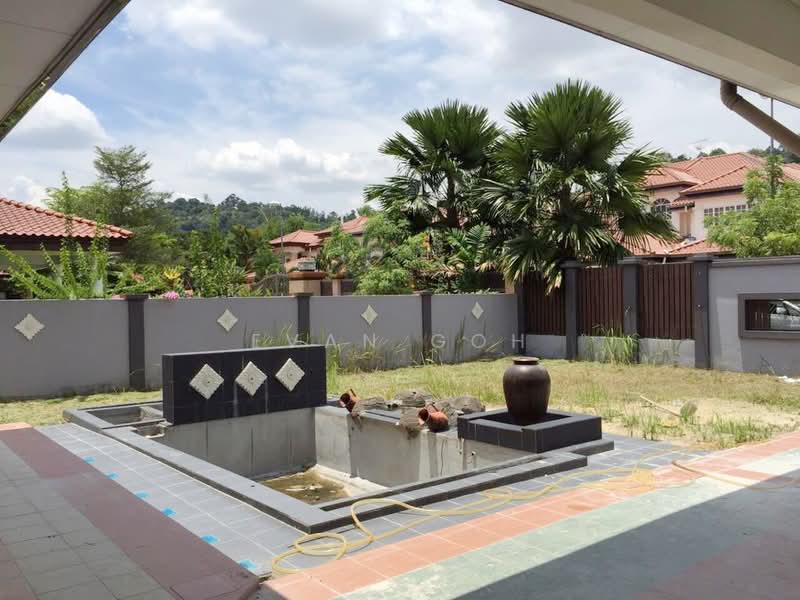 Semi-Detached House for Sale in Bandar Puteri Puchong (Puchong) - Evan Goh - Garden - PropertyGuru.com.my