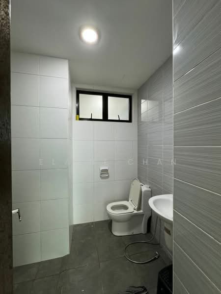 Servis Apartment untuk Dijual di Sky Oasis Residence (Pangsapuri Oasis 1) - Elaine Chan - Bathroom - PropertyGuru.com.my