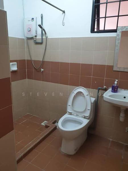 Condominium for Sale at Evergreen Park Acorn & Hazel - Steven Yong - Bathroom - PropertyGuru.com.my