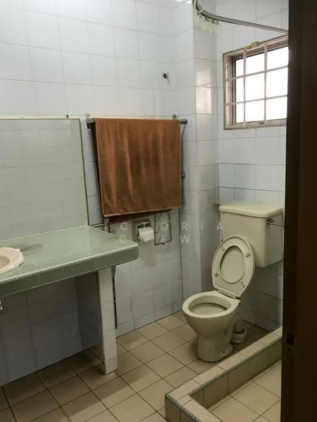 Usj 13 untuk Untuk Dijual - RM 918,000, Mac 2026 - Bathroom - PropertyGuru.com.my