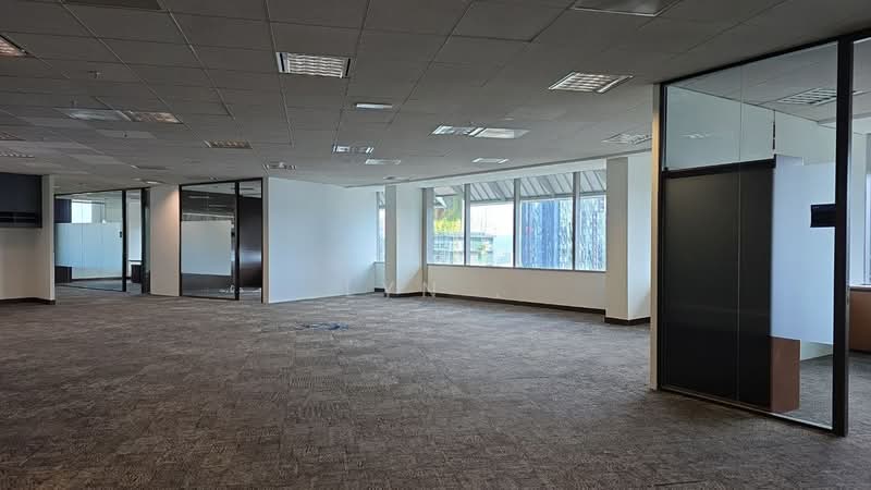 Maxis Tower untuk Untuk Disewa - RM 106,700 /bulan, Apr 2026 - Interior - PropertyGuru.com.my