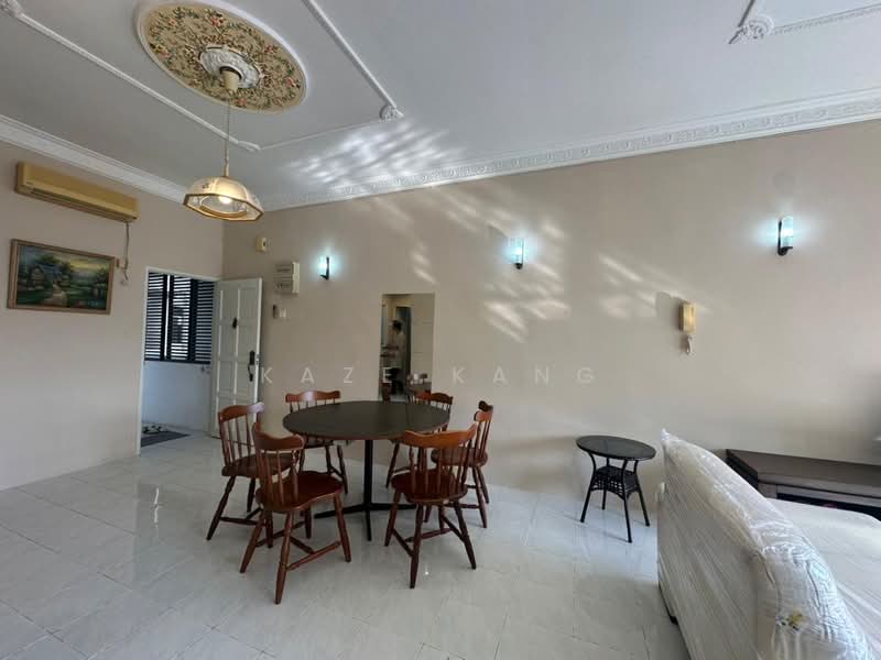 Eden Seaview Condominium untuk Untuk Disewa - RM 1,100 /bulan, Mac 2026 - Living Room - PropertyGuru.com.my