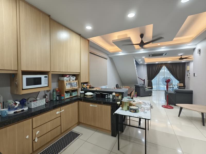 Rumah Teres 2 Tingkat untuk Dijual di Taman Tiara East (Semenyih) - KK Sah - Kitchen - PropertyGuru.com.my