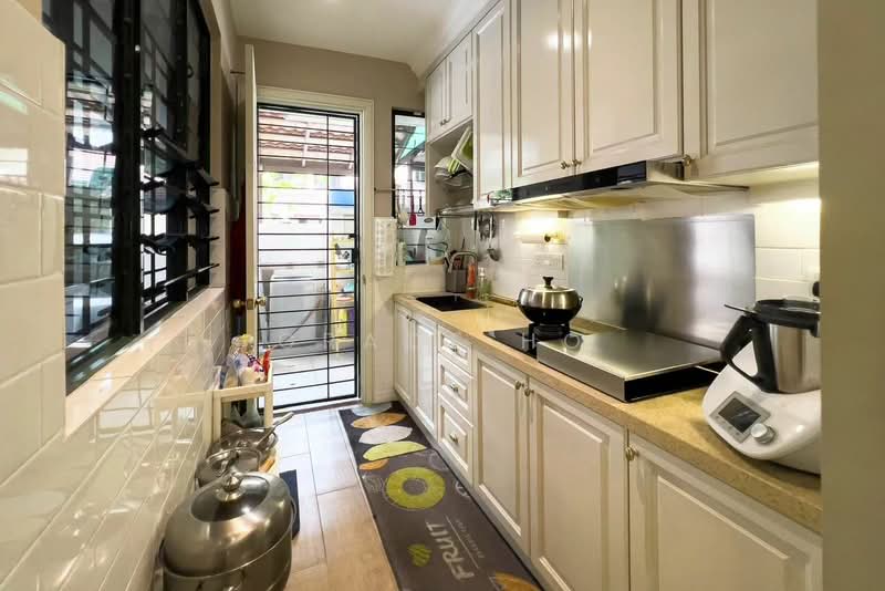 Nadia Parkfront untuk Untuk Dijual - RM 3,720,000, Mac 2026 - Kitchen - PropertyGuru.com.my