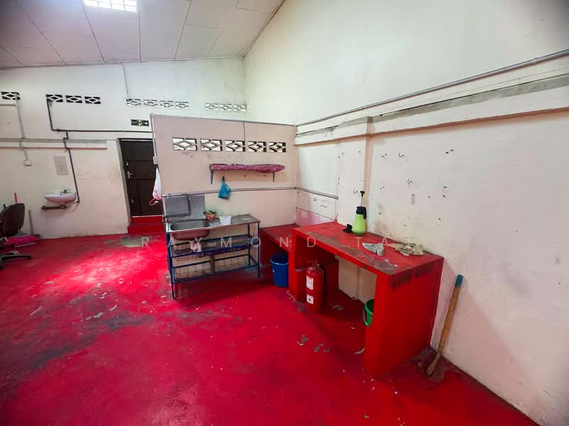 Untuk Dijual - Kepala Batas