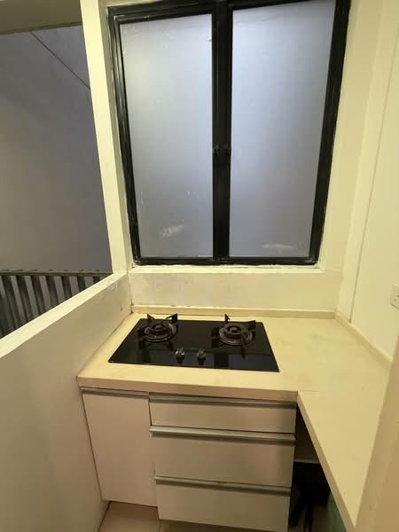 Servis Apartment untuk Disewa di Meridin Executive Suites @ The Meridin - Michelle Fong - Kitchen - PropertyGuru.com.my