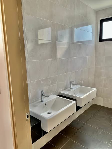 Rumah Teres untuk Disewa di Cyberjaya (Selangor) - Mandy Lim - Bathroom - PropertyGuru.com.my