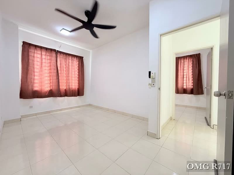 2-storey Terraced House for Sale in Setia Alam (Selangor) - Ryan . - Living Room - PropertyGuru.com.my