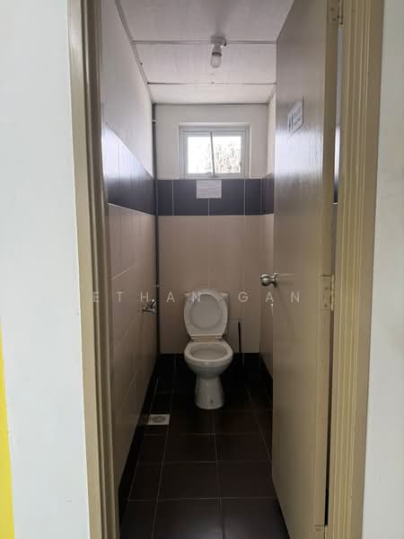 Austin Perdana untuk Untuk Disewa - RM 2,200 /bulan, Mac 2026 - Bathroom - PropertyGuru.com.my