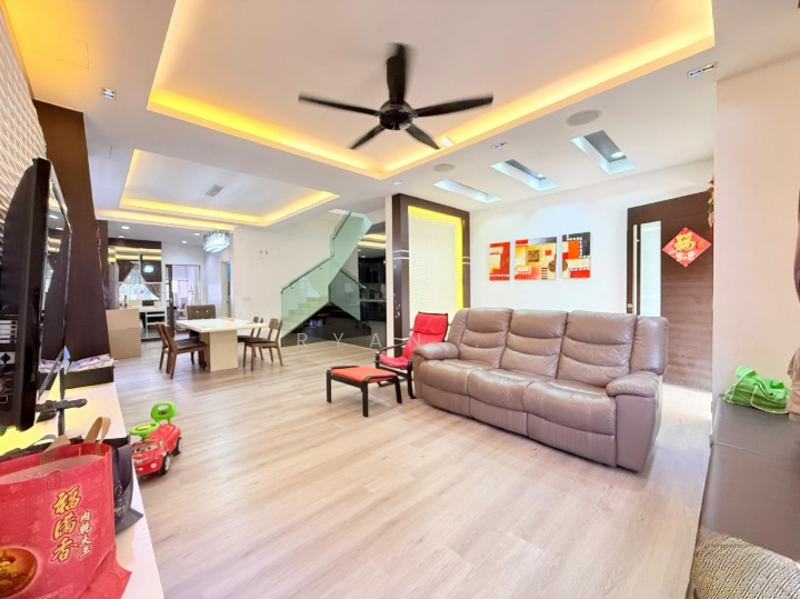 2-storey Terraced House for Sale in Setia Alam (Selangor) - Ryan . - Living Room - PropertyGuru.com.my
