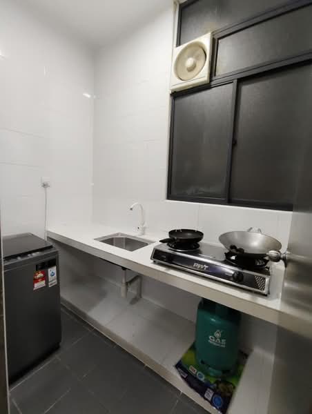 The Henge untuk Untuk Disewa - RM 2,099 /bulan, Mac 2026 - Kitchen - PropertyGuru.com.my