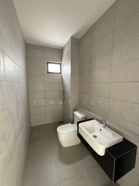 2-storey Terraced House for Sale in Austin Crest (Johor Bahru) - Penny Lee - Bathroom - PropertyGuru.com.my