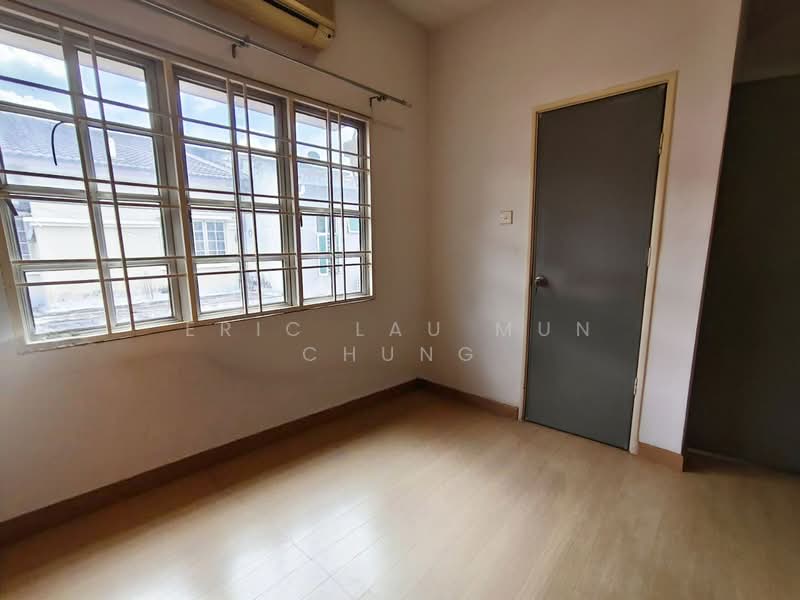 2-storey Terraced House for Sale in Bandar Bukit Puchong 2 (Puchong) - Eric Lau Mun Chung - Interior - PropertyGuru.com.my