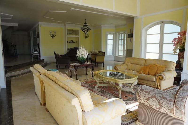 Bungalow House for Sale in Taman Melawati (Ulu Kelang) - Thong Wan See - Living Room - PropertyGuru.com.my