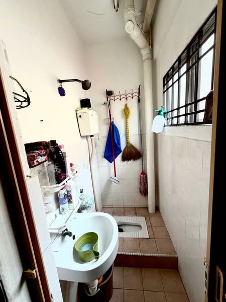 2-storey Terraced House for Sale in Bandar Sungai Long (Selangor) - Dennix Chin - Bathroom - PropertyGuru.com.my