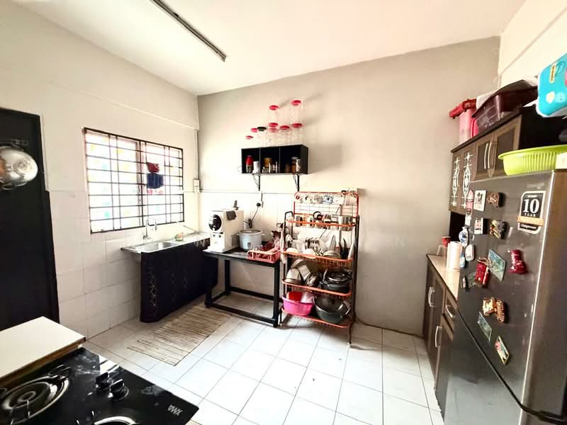 2-storey Terraced House for Sale in Bandar Sungai Long (Selangor) - Dennix Chin - Kitchen - PropertyGuru.com.my