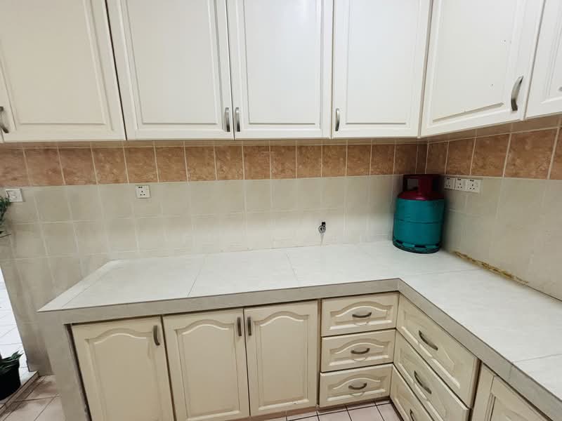 Condominium for Rent at Saujana Aster - Fuad Ali - Kitchen - PropertyGuru.com.my