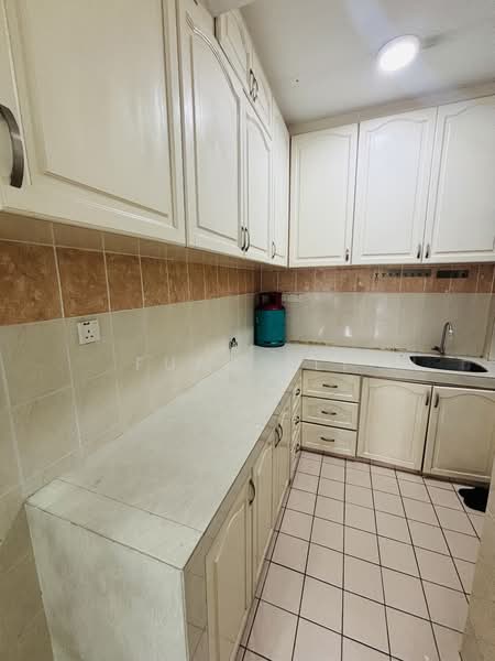 Condominium for Rent at Saujana Aster - Fuad Ali - Kitchen - PropertyGuru.com.my