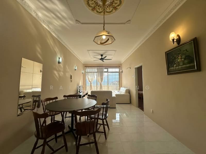 Eden Seaview Condominium untuk Untuk Disewa - RM 1,100 /bulan, Mac 2026 - Living Room - PropertyGuru.com.my
