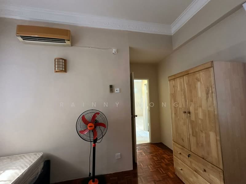 Eden Seaview Condominium untuk Untuk Disewa - RM 1,100 /bulan, Mac 2026 - Bedroom - PropertyGuru.com.my