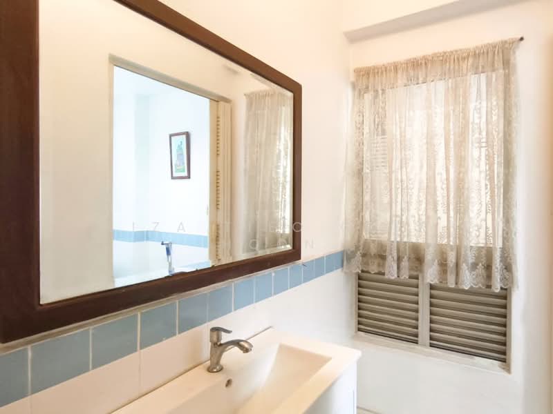 Seri Maya Condominium untuk Untuk Dijual - RM 588,000, Mac 2026 - Bathroom - PropertyGuru.com.my