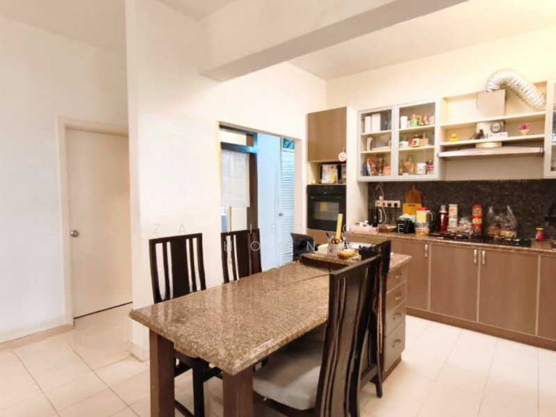 Seri Maya Condominium untuk Untuk Dijual - RM 588,000, Mac 2026 - Kitchen - PropertyGuru.com.my