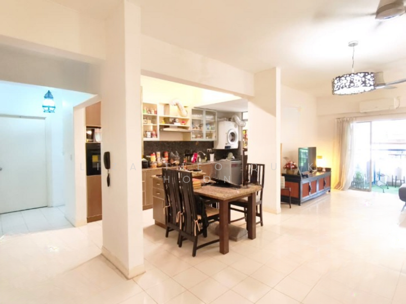 Seri Maya Condominium untuk Untuk Dijual - RM 588,000, Mac 2026 - Kitchen - PropertyGuru.com.my