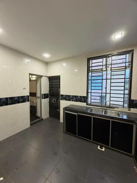 2-storey Terraced House for Sale in Taman Nusa Bestari (Iskandar Puteri (Nusajaya)) - AhMood Goh - Kitchen - PropertyGuru.com.my