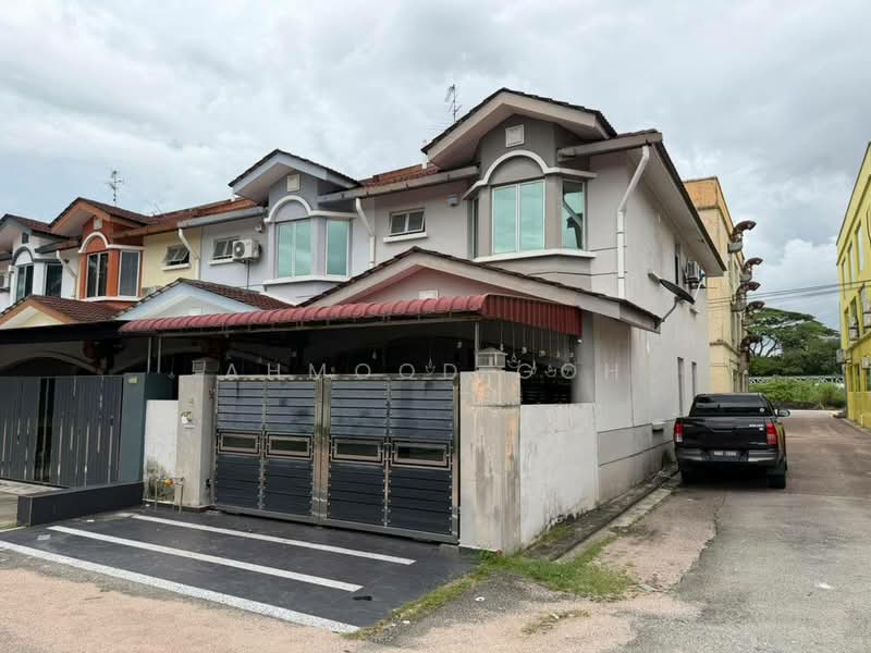 2-storey Terraced House for Sale in Taman Nusa Bestari (Iskandar Puteri (Nusajaya)) - AhMood Goh - Exterior - PropertyGuru.com.my
