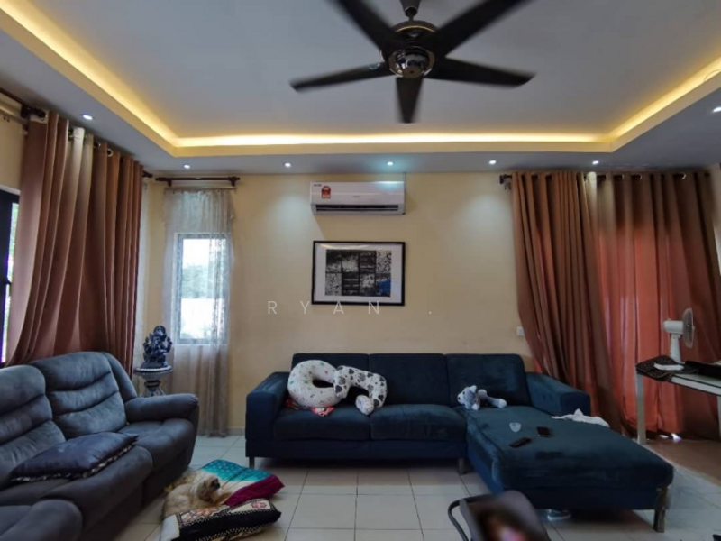 2-storey Terraced House for Sale in Setia Alam (Selangor) - Ryan . - Living Room - PropertyGuru.com.my