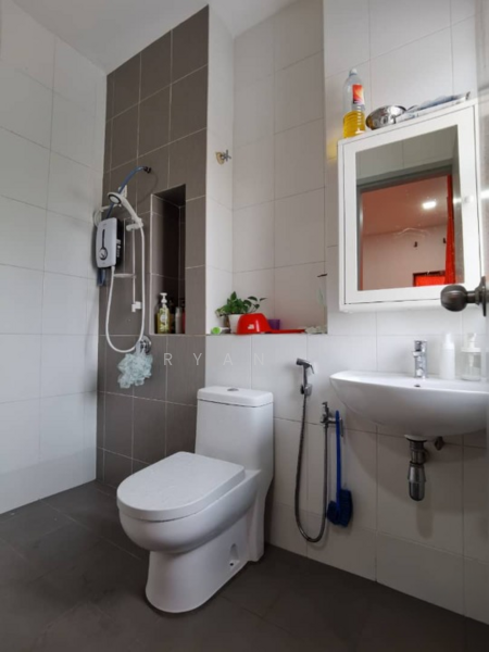 2-storey Terraced House for Sale in Setia Alam (Selangor) - Ryan . - Bathroom - PropertyGuru.com.my