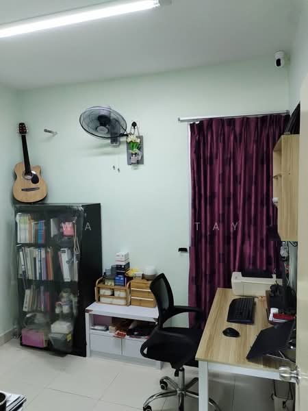 Apartment for Sale at D' Larkin Residence - Warren Tay - Study - PropertyGuru.com.my