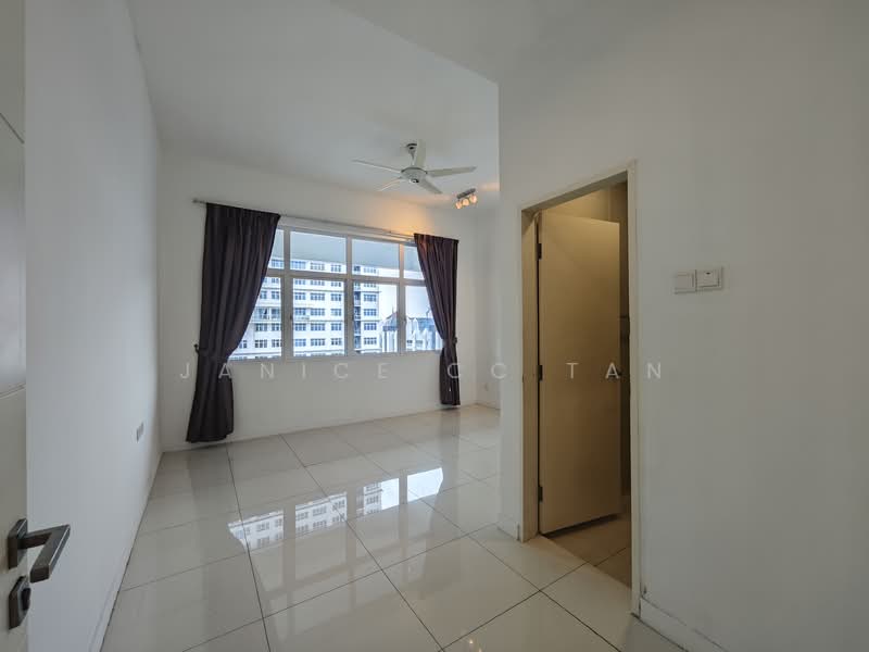 Service Residence for Sale at Skypod Residence - Janice CC Tan - Interior - PropertyGuru.com.my