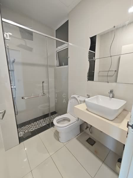 Service Residence for Sale at Skypod Residence - Janice CC Tan - Bathroom - PropertyGuru.com.my