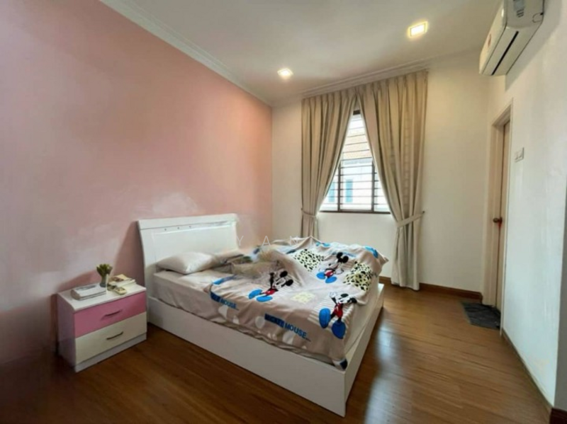 Anjung Sari untuk Untuk Dijual - RM 820,000, Mac 2026 - Bedroom - PropertyGuru.com.my