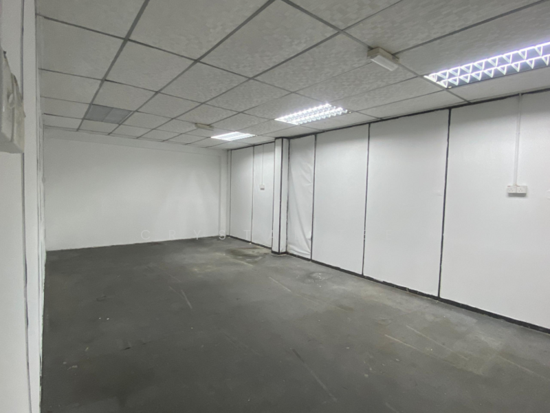 Warehouse for Rent in Sungai Jawi (Penang) - Crystal Tee - Interior - PropertyGuru.com.my