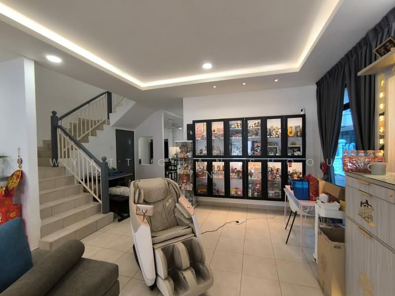 Semi-Detached House for Sale in Taman Mount Austin (Tebrau) - Wyatt Chan Shoou Tyn - Living Room - PropertyGuru.com.my