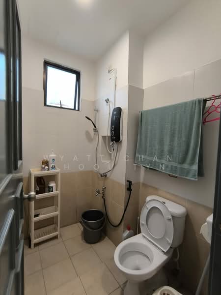 Semi-Detached House for Sale in Taman Mount Austin (Tebrau) - Wyatt Chan Shoou Tyn - Bathroom - PropertyGuru.com.my