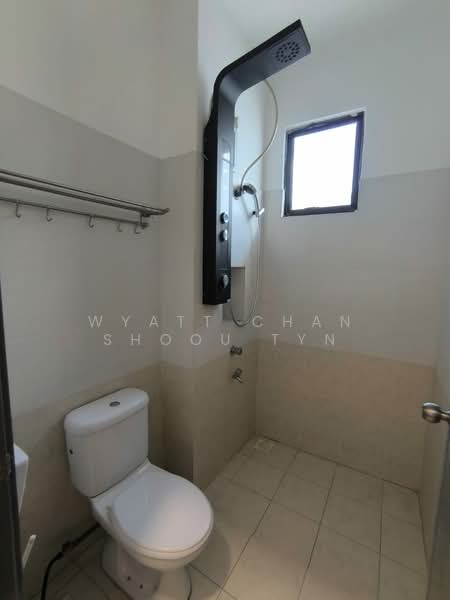 Semi-Detached House for Sale in Taman Mount Austin (Tebrau) - Wyatt Chan Shoou Tyn - Bathroom - PropertyGuru.com.my