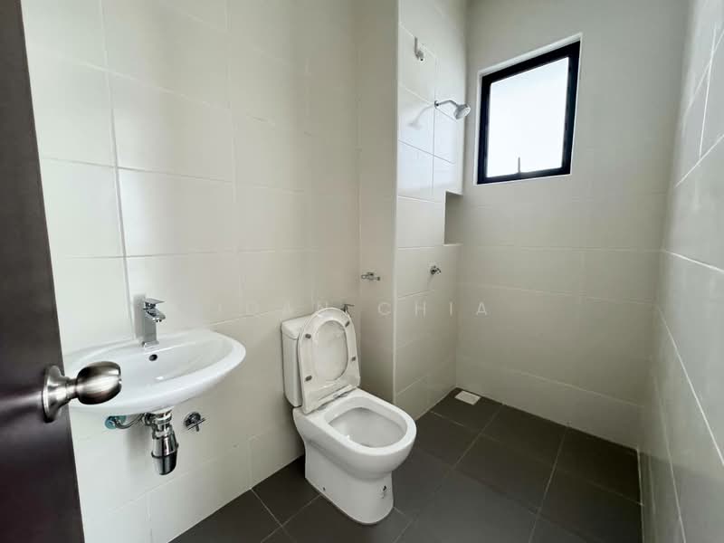 Cluster House for Sale in Iskandar Puteri (Nusajaya) (Johor) - Joan Chia - Bathroom - PropertyGuru.com.my