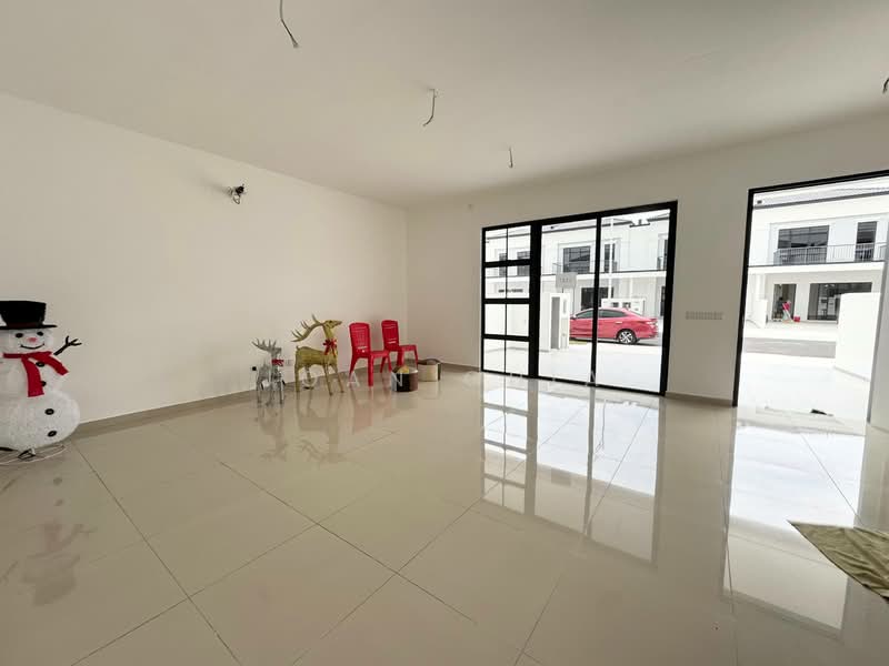 Cluster House for Sale in Iskandar Puteri (Nusajaya) (Johor) - Joan Chia - Living Room - PropertyGuru.com.my