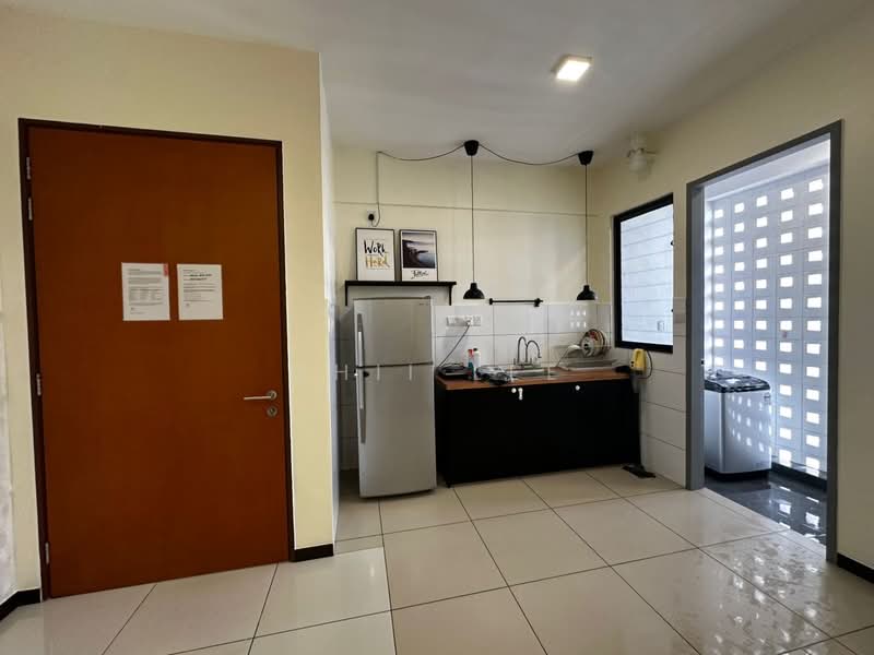 Luminari untuk Untuk Disewa - RM 1,850 /bulan, Mac 2026 - Kitchen - PropertyGuru.com.my