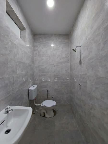 1-storey Terraced House for Rent in Kulai (Johor) - Alfred Yap - Bathroom - PropertyGuru.com.my
