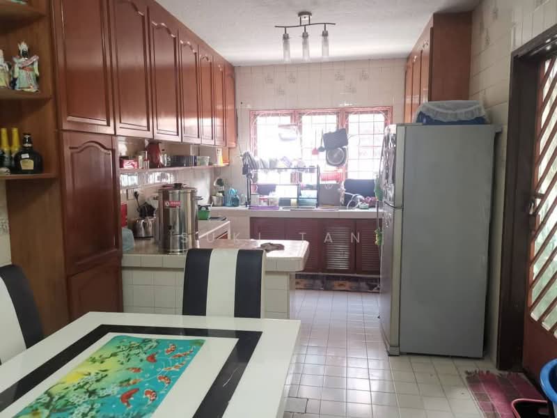 2-storey Terraced House for Sale in Jalan Klang Lama (Old Klang Road) (Kuala Lumpur) - Suki Tan - Kitchen - PropertyGuru.com.my