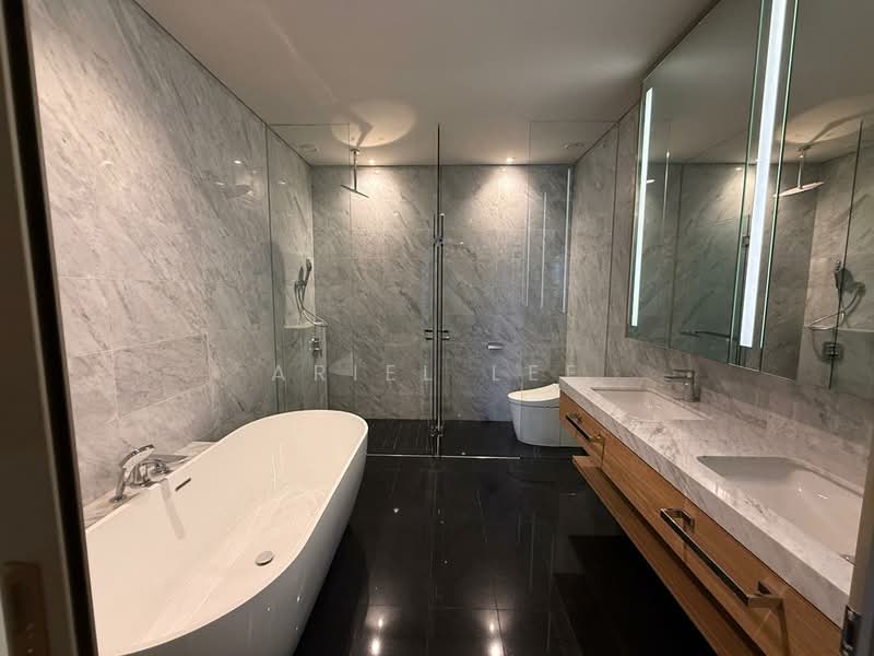 The Conlay untuk Untuk Disewa - RM 9,600 /bulan, Mac 2026 - Bathroom - PropertyGuru.com.my