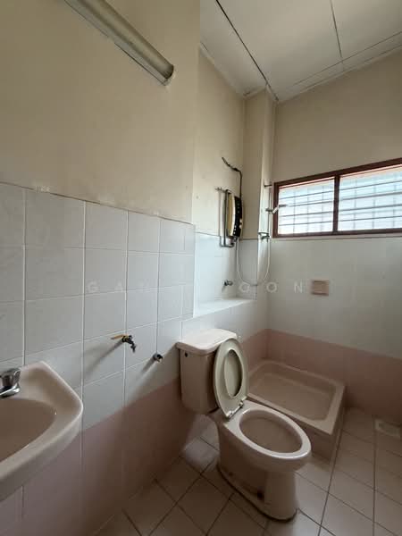 USJ 16 untuk Untuk Dijual - RM 899,000, Mac 2026 - Bathroom - PropertyGuru.com.my