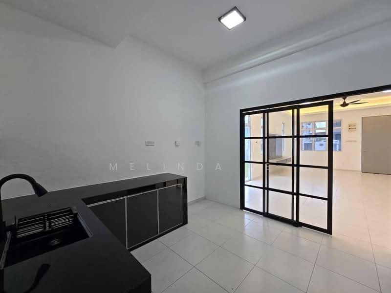 Semi-Detached House for Rent in Taman Pulai Mutiara (Iskandar Puteri (Nusajaya)) - Melinda Ee - Kitchen - PropertyGuru.com.my