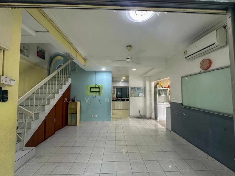2-storey Terraced House for Sale in TAMAN PUCHONG UTAMA (Puchong) - Calvin Chong - Interior - PropertyGuru.com.my