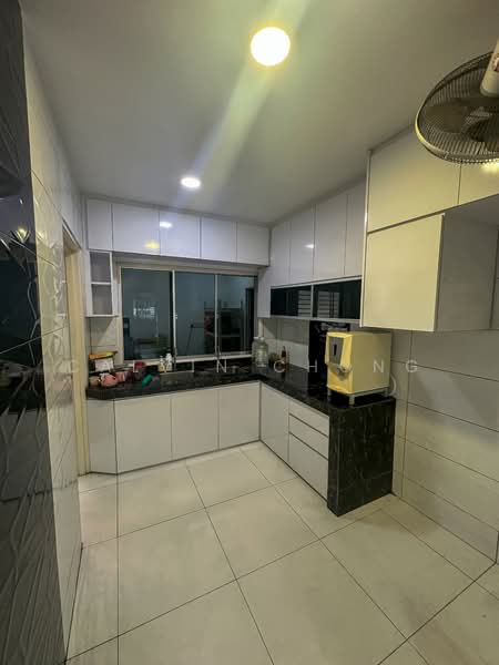 2-storey Terraced House for Sale in TAMAN PUCHONG UTAMA (Puchong) - Calvin Chong - Kitchen - PropertyGuru.com.my